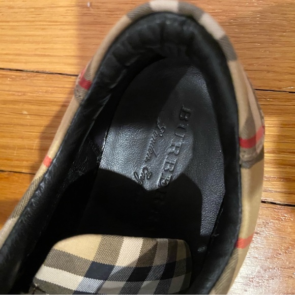 Burberry Beige Checkered Sneakers - Picture 5 of 6